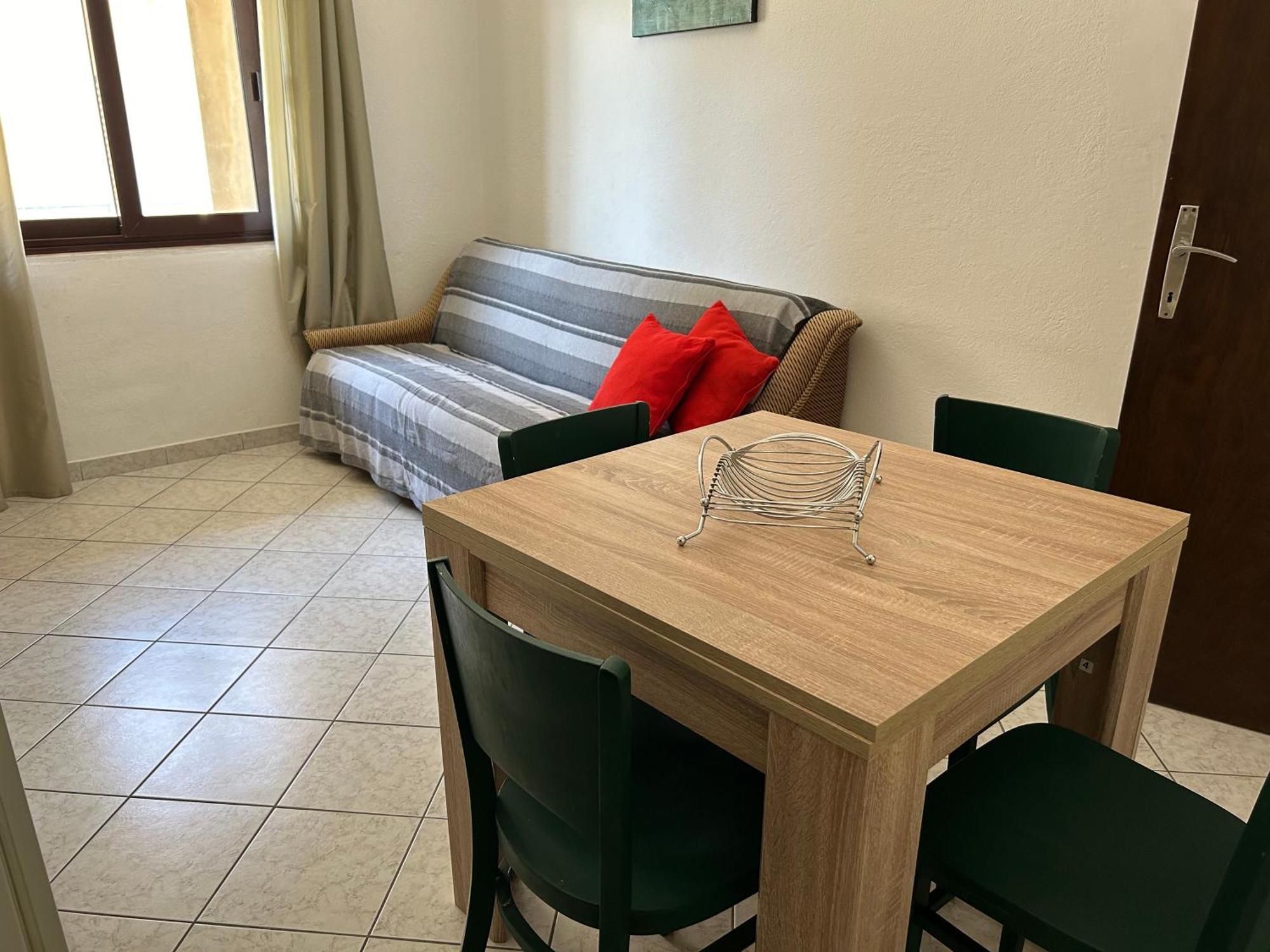 4 Sisters Apartments Gradac  Luaran gambar