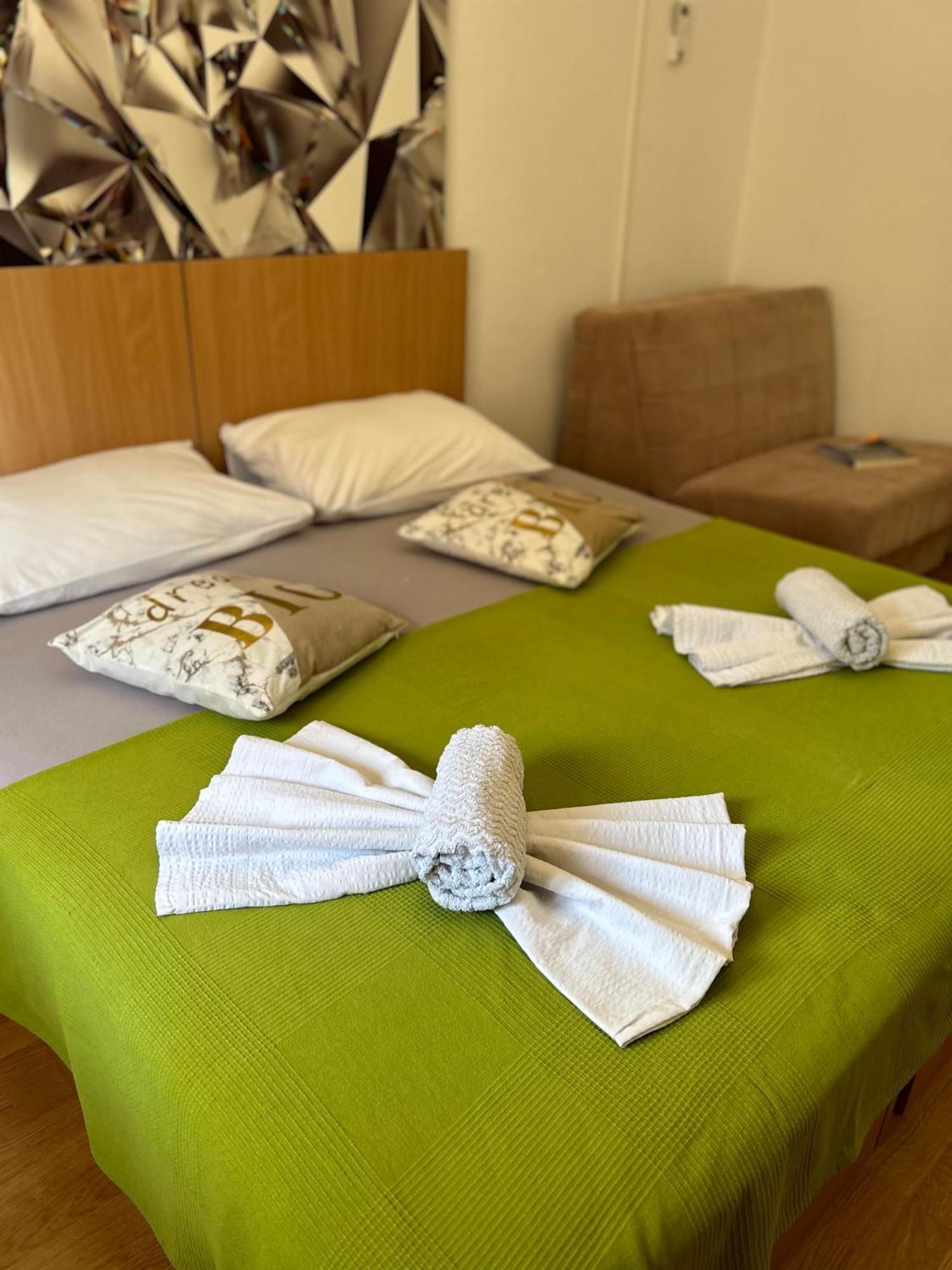 4 Sisters Apartments Gradac  Luaran gambar