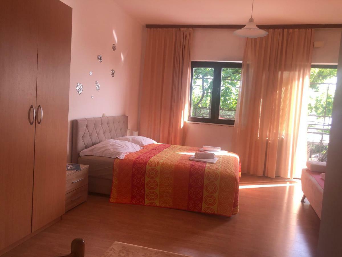 4 Sisters Apartments Gradac  Luaran gambar